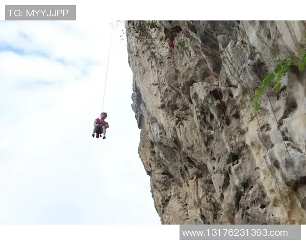 成都攀岩队心理素质提升之路与热议攀岩的深层次影响分析